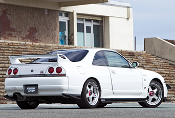 GT-R R33